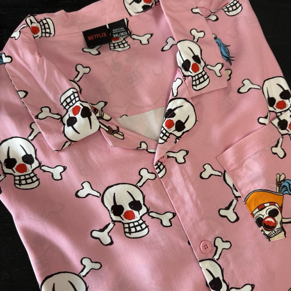 Netflix Mens 3XL Big Tall Pink Buggy Skull Pirate Clown Graphic Shirt One Piece